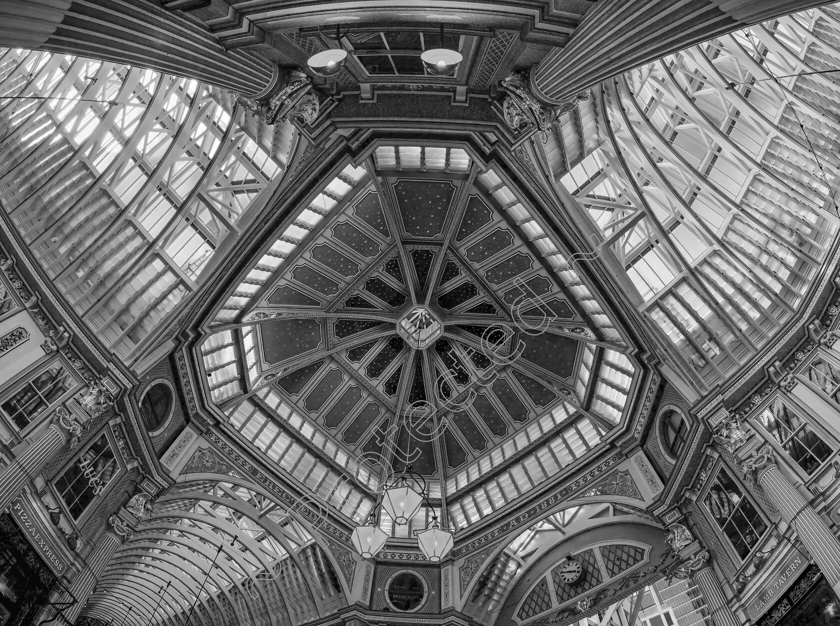 Leadenhall-Market-Roof-Mono