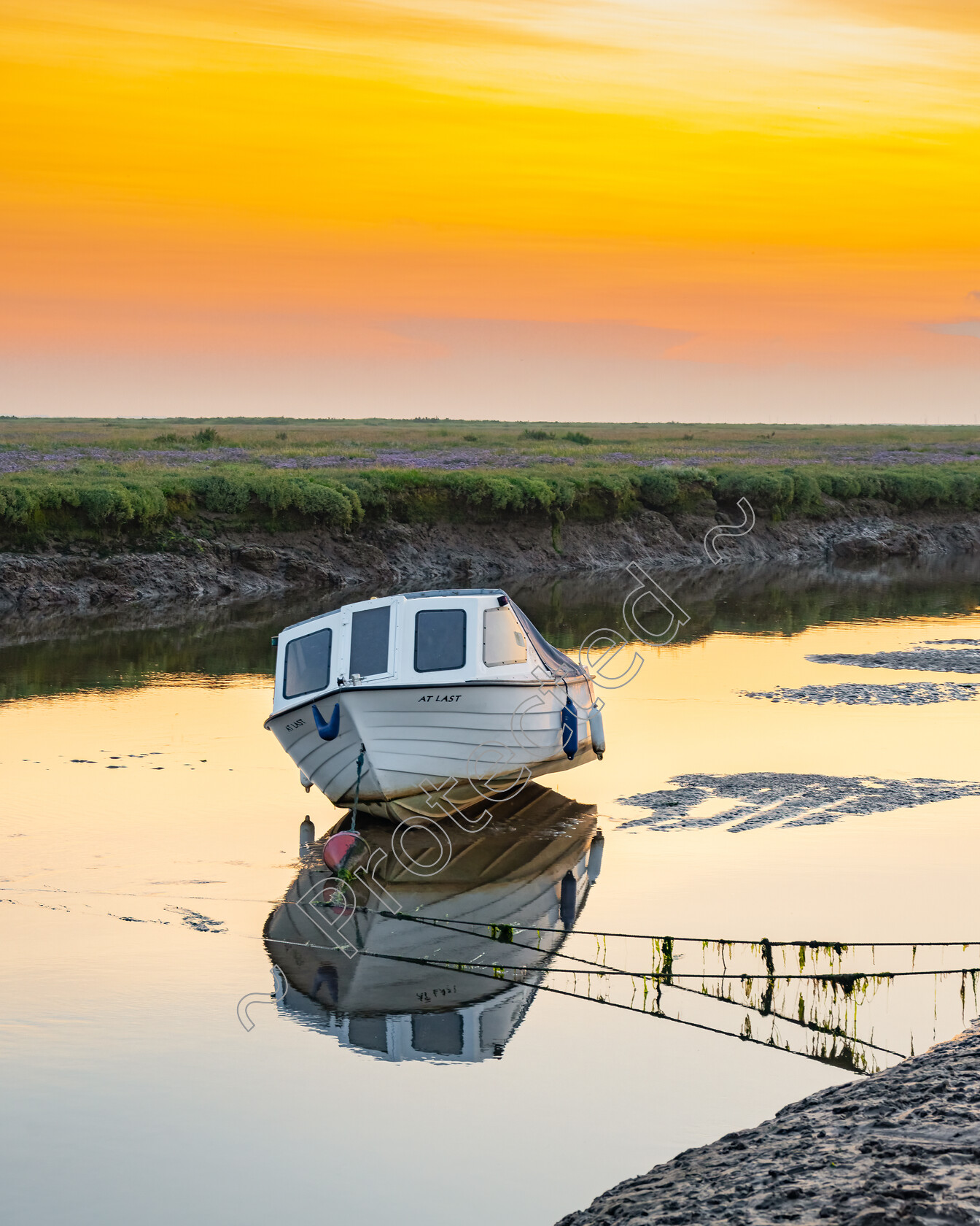 Blakeney-Boat-at-Sunset