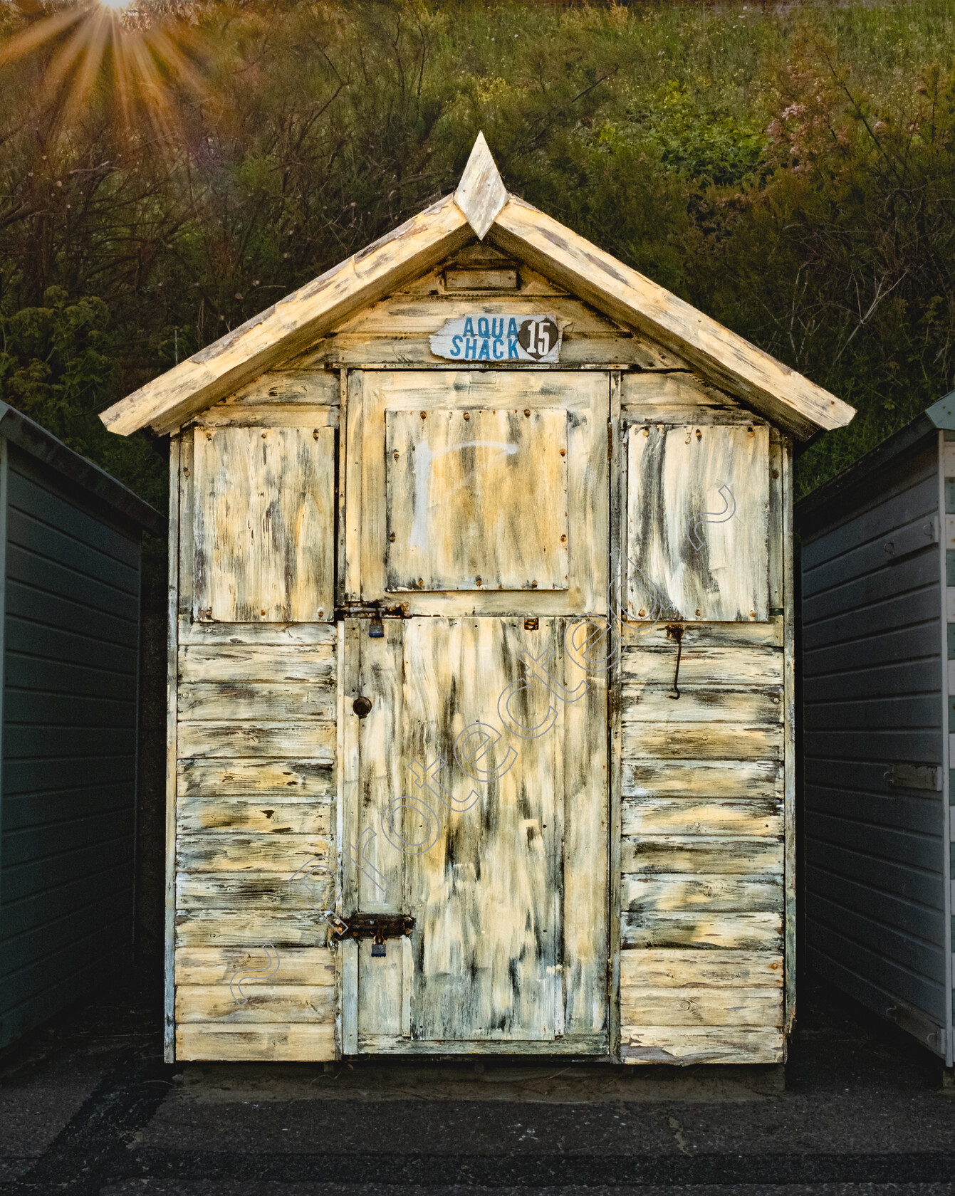 The-Beach-Huts-of-Lowestoft-0002-of-0003