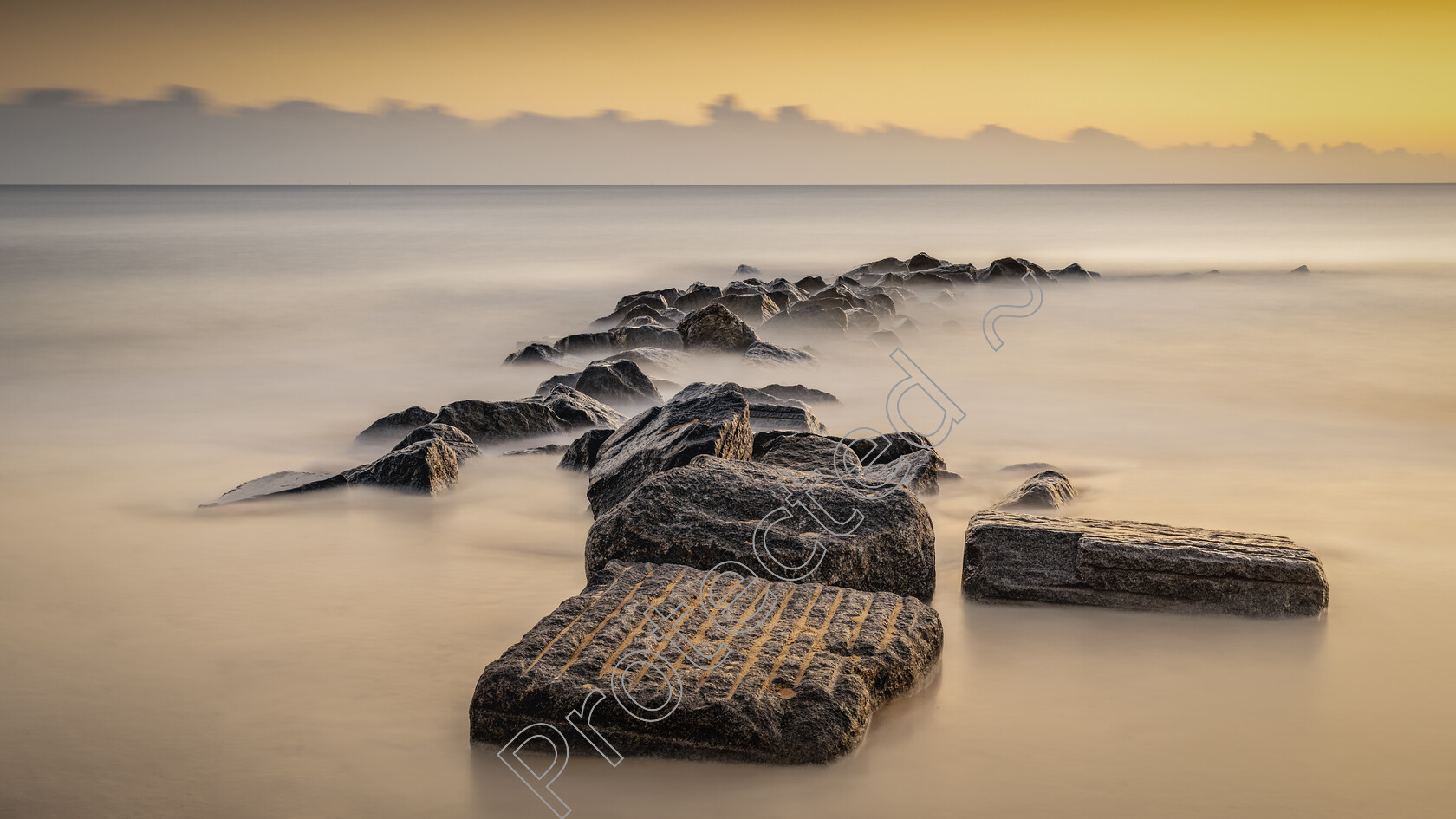 Alligator-Rock-Norfolk-Coast