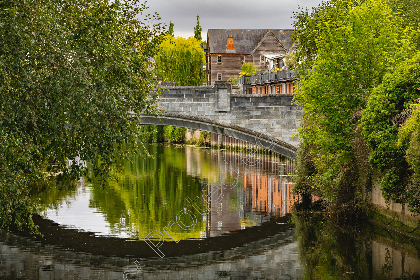 Whitefriars-Bridge-Riverside