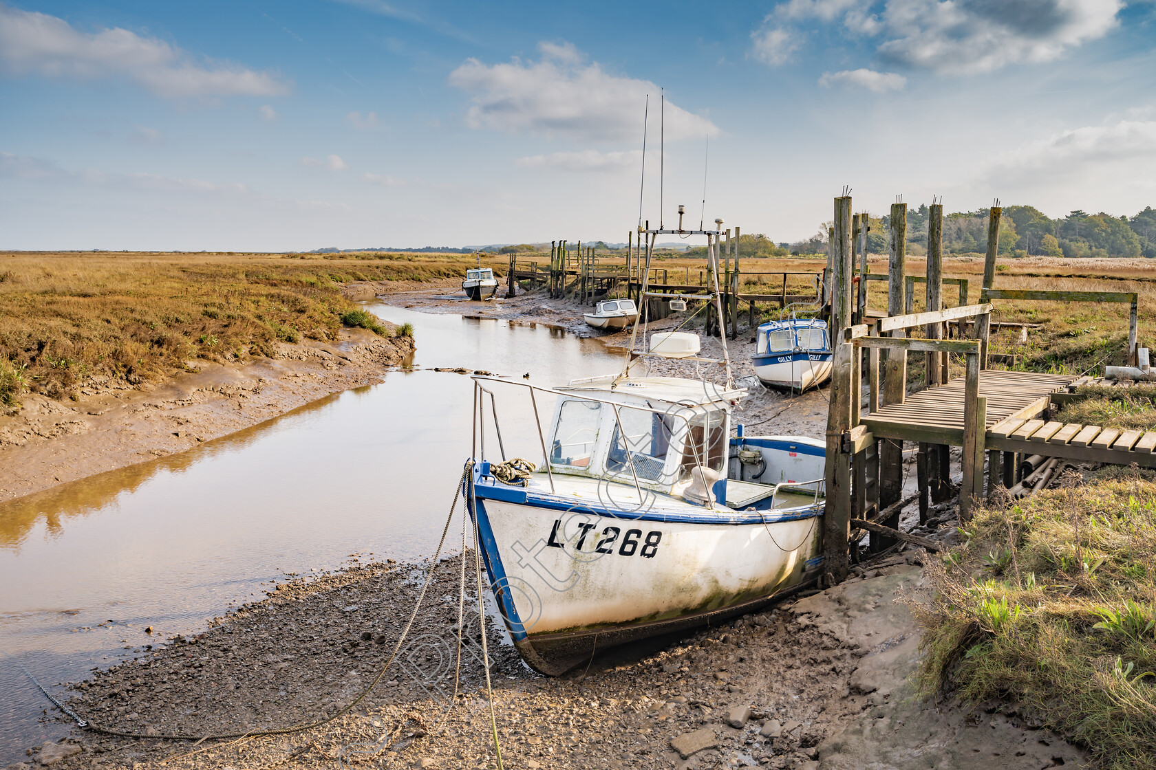 Thornham-Harbour-Boats